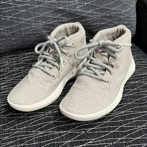 Allbird brand gray and light green wool Mizzle shoes.